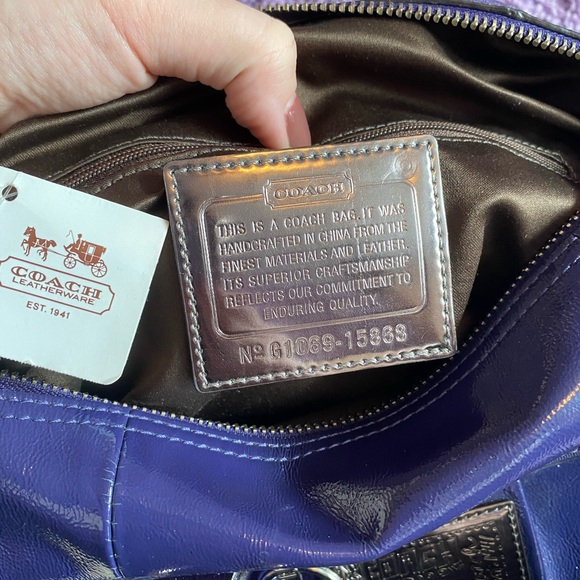 Coach purse with detachable strap - Picture 7 of 8